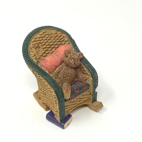 Avon Victorian Memories Dollhouse Stove, Wicker Rocking Chair, Flower Pot - Picture 5 of 9